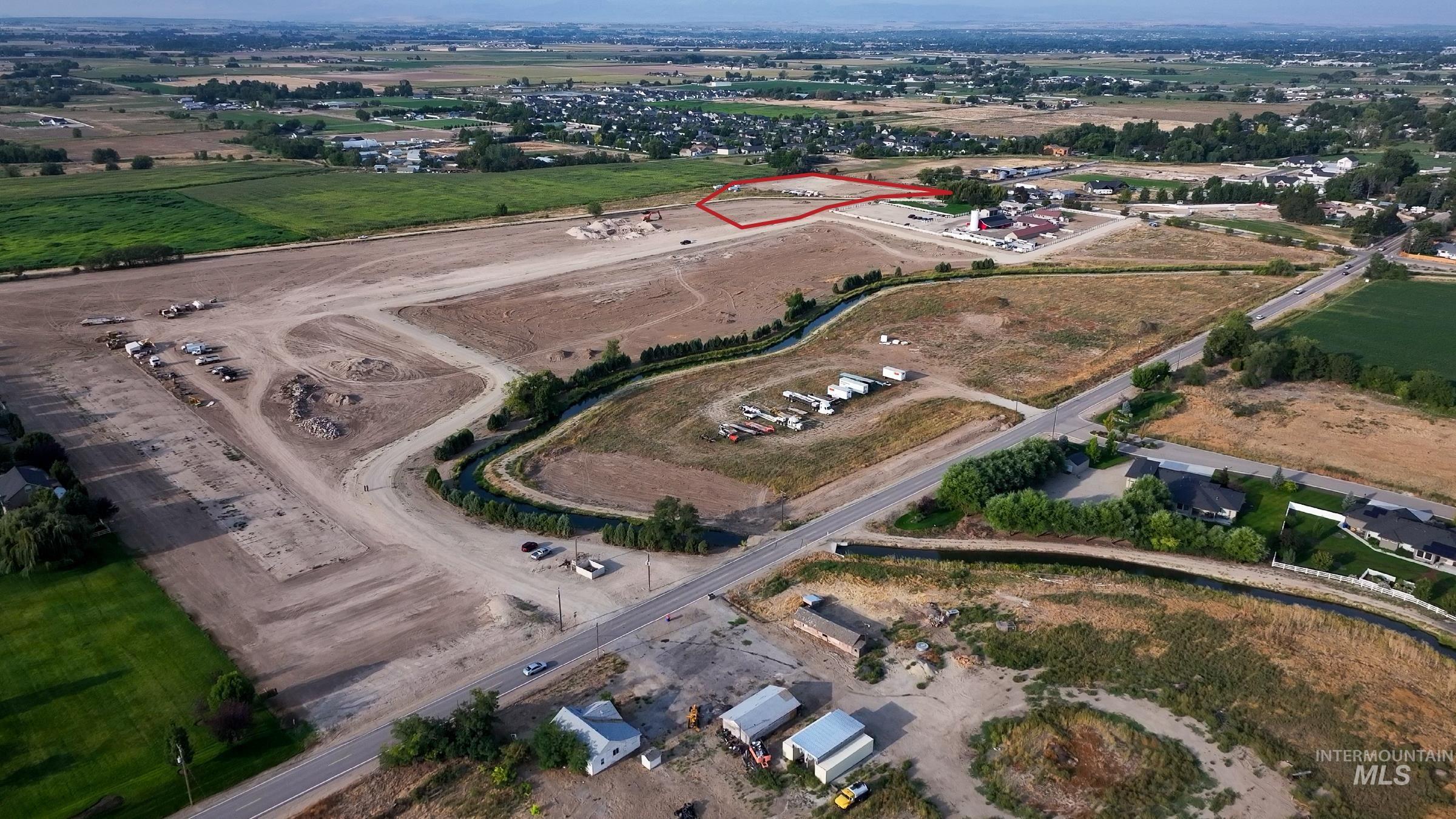 6261 W Lily Creek Ln