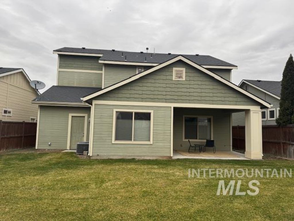 Photo of 687 W Laughton Dr, Meridian, ID 83646 (MLS # 98970310)