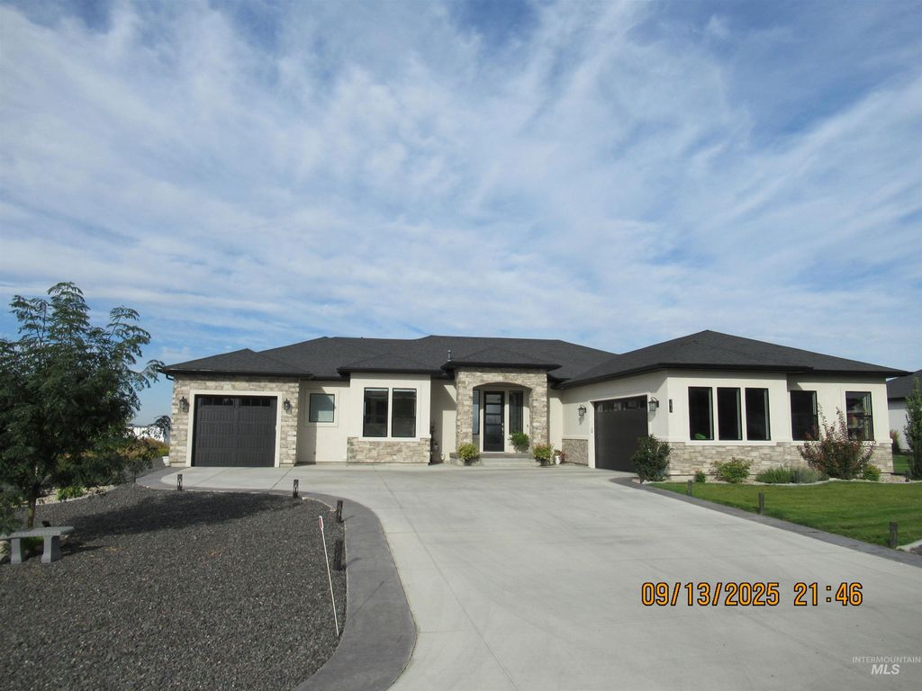 Photo of 3613 N 3480 E, Kimberly, ID 83341 (MLS # 98978212)