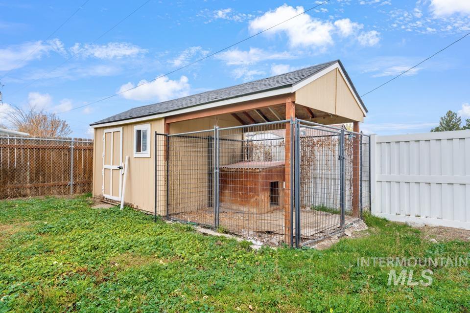 View of outdoor structure with an exterior structure