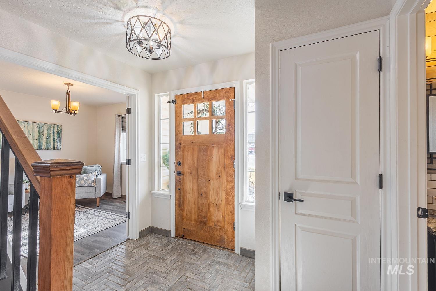 1820 W Lotus Ponds Court