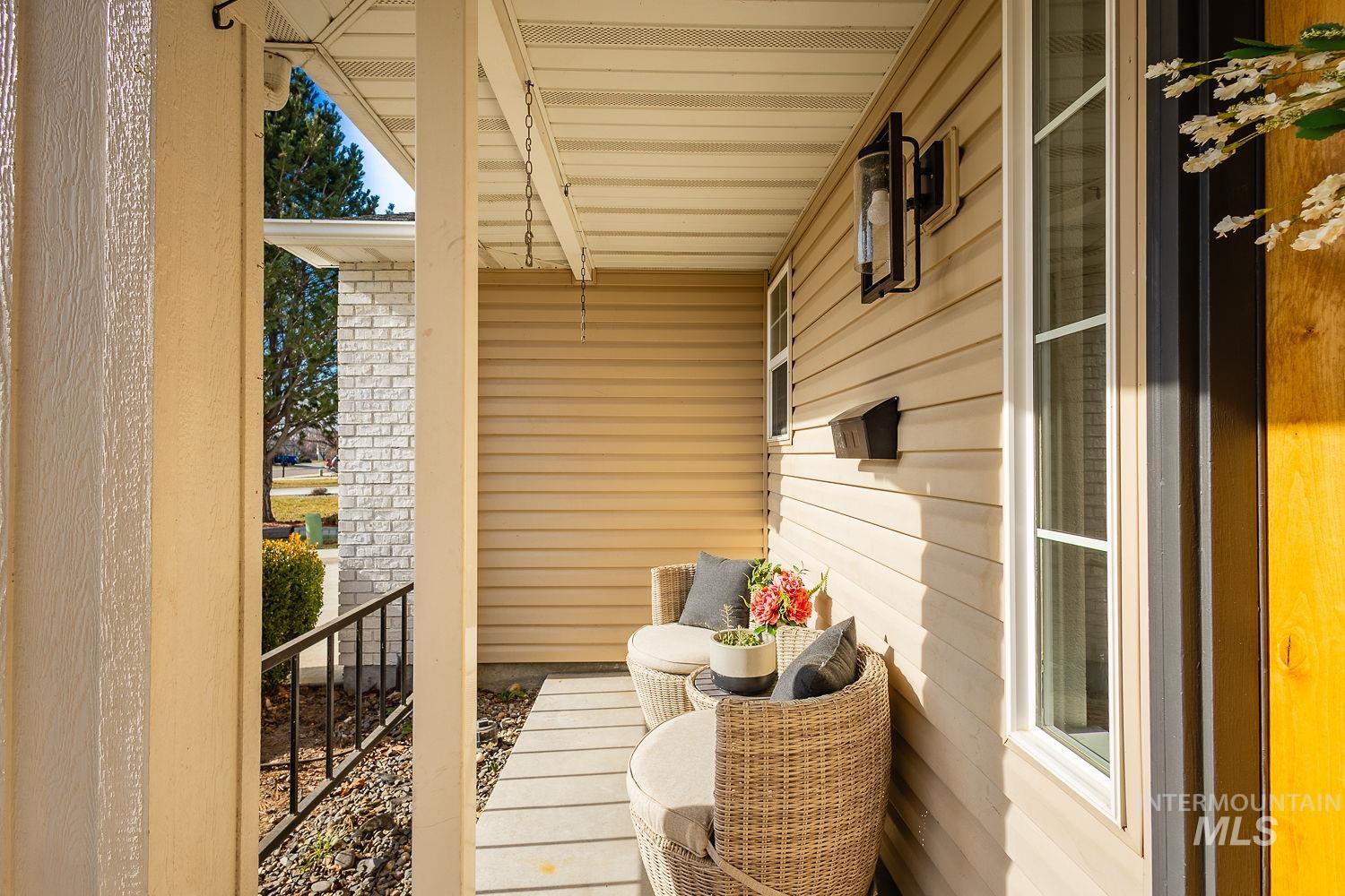 1820 W Lotus Ponds Court