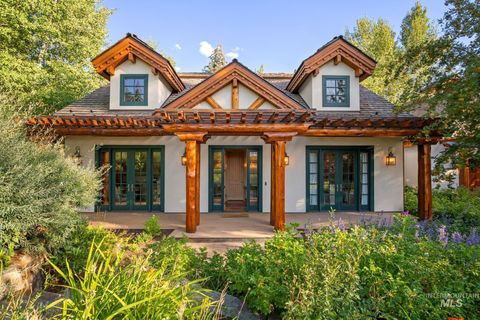Photo of 7 Rose Ct, Sun Valley, ID 83353 (MLS # 98975039)