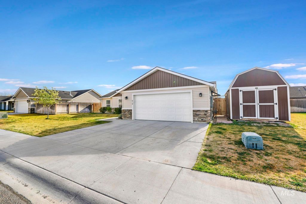 Photo of 610 S. B St, Rupert, ID 83350 (MLS # 98982177)