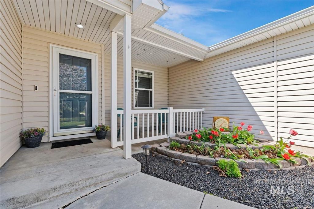 Photo of 4383 S Choctaw Way, Boise, ID 83709 (MLS # 98981457)