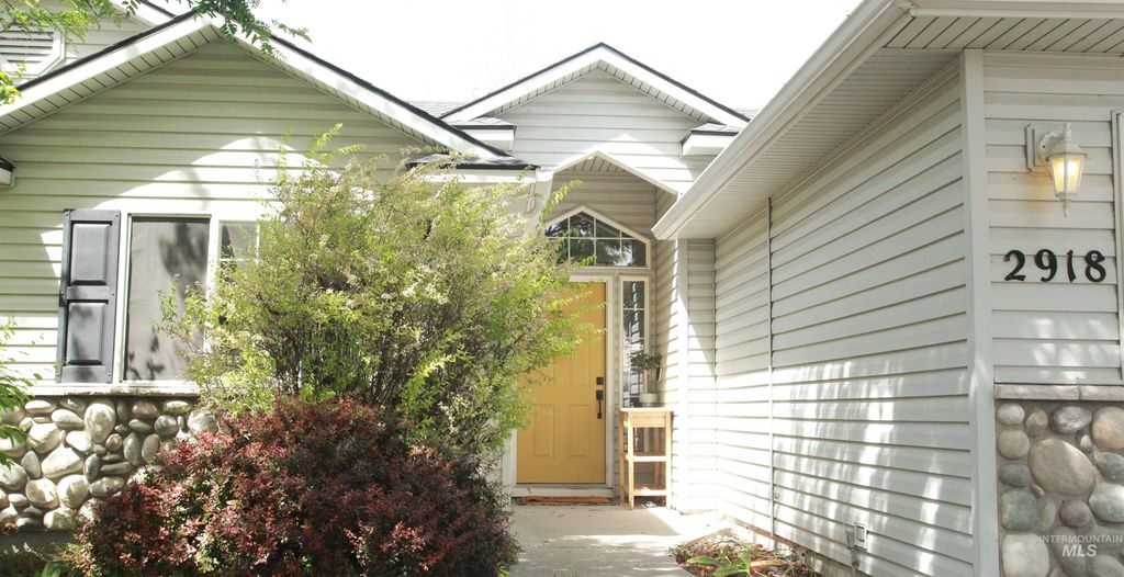 Photo of 2918 E Ohio Ave, Nampa, ID 83686 (MLS # 98986396)