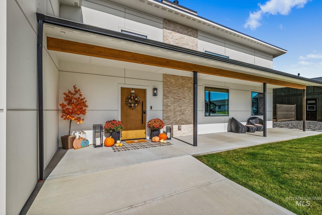Photo of 2227 Powers Drive, Lewiston, ID 83501 (MLS # 99002396)