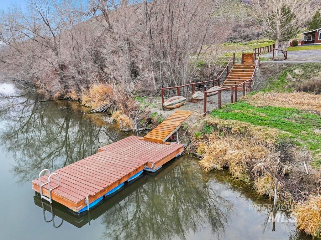 Photo of 1785 River Rd, Buhl, ID 83316 (MLS # 98971284)