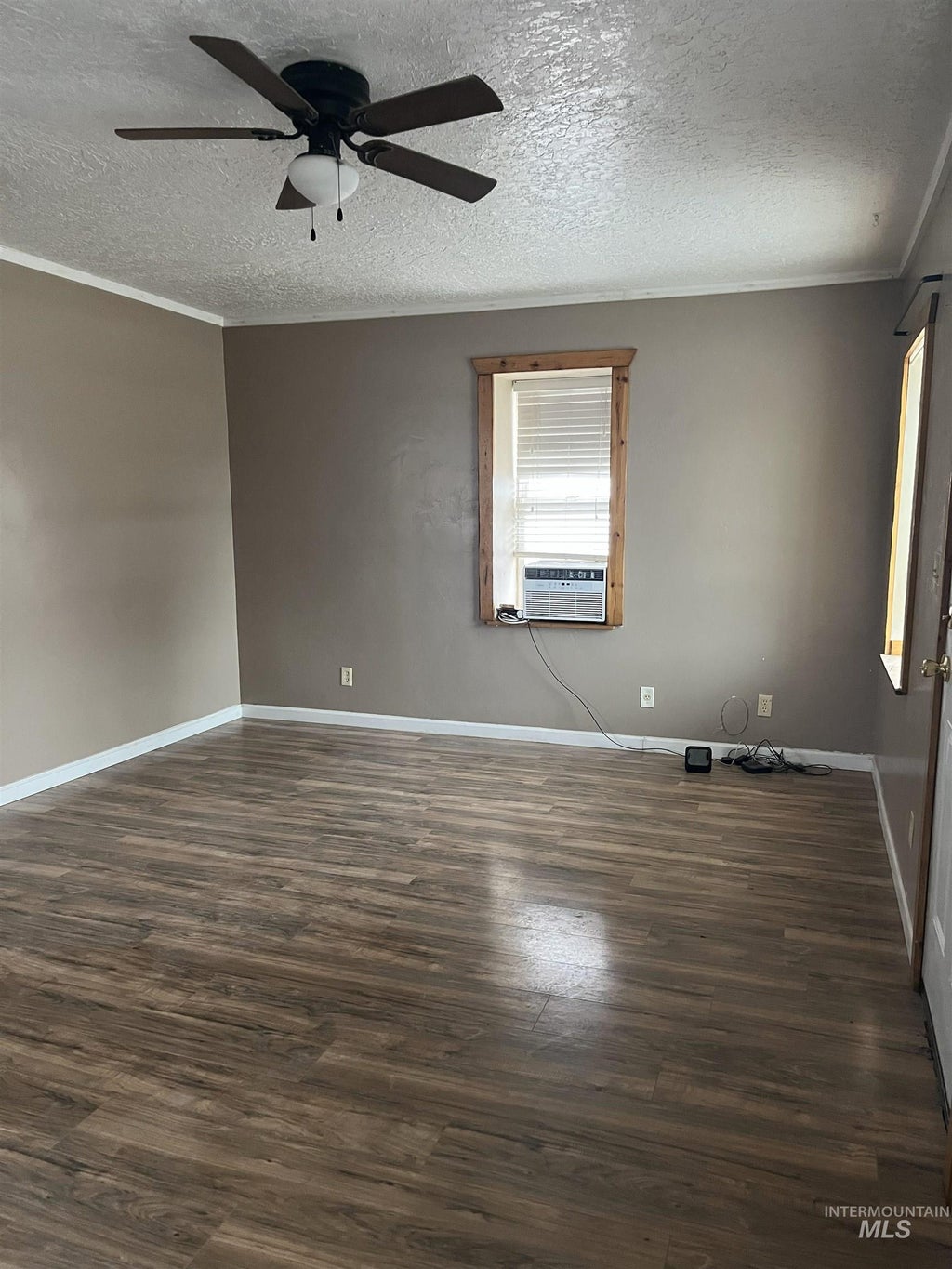 Photo of 216 7th Ave W Ave, Jerome, ID 83338 (MLS # 98997030)