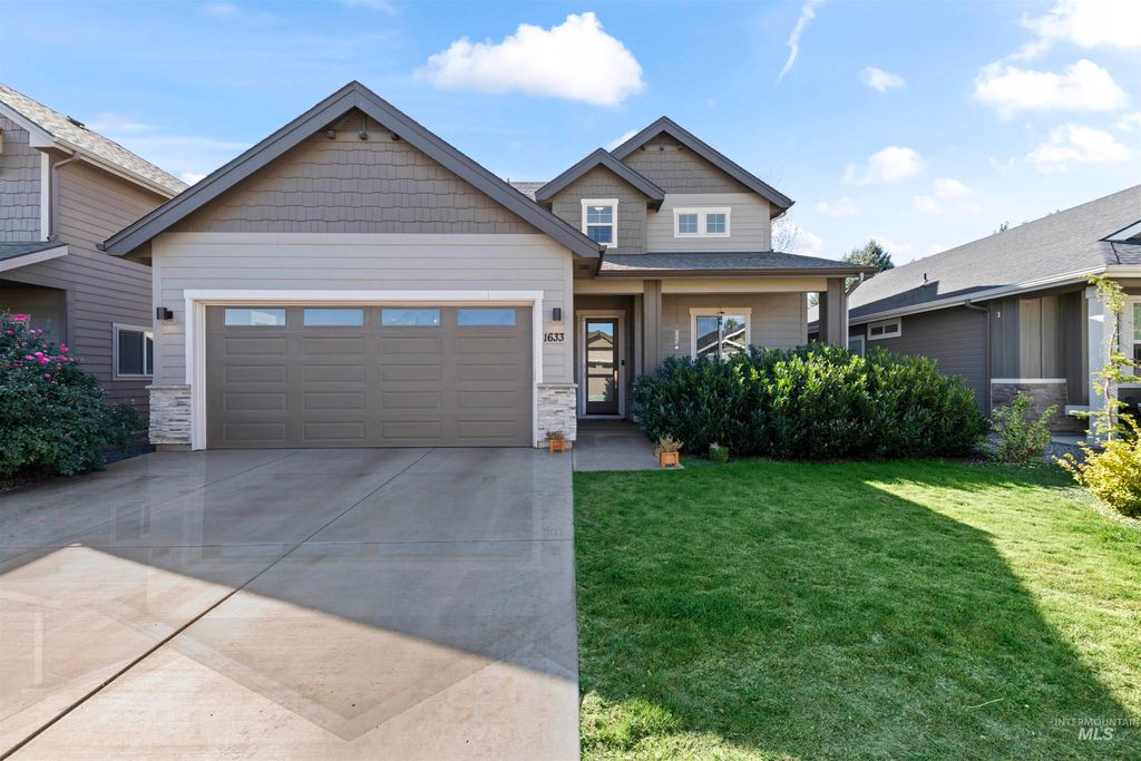 Photo of 1633 E Challis St, Meridian, ID 83646 (MLS # 98963410)
