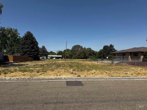 Photo of Tbd Lot 10 Oregon Ave, Caldwell, ID 83607 (MLS # 98965676)