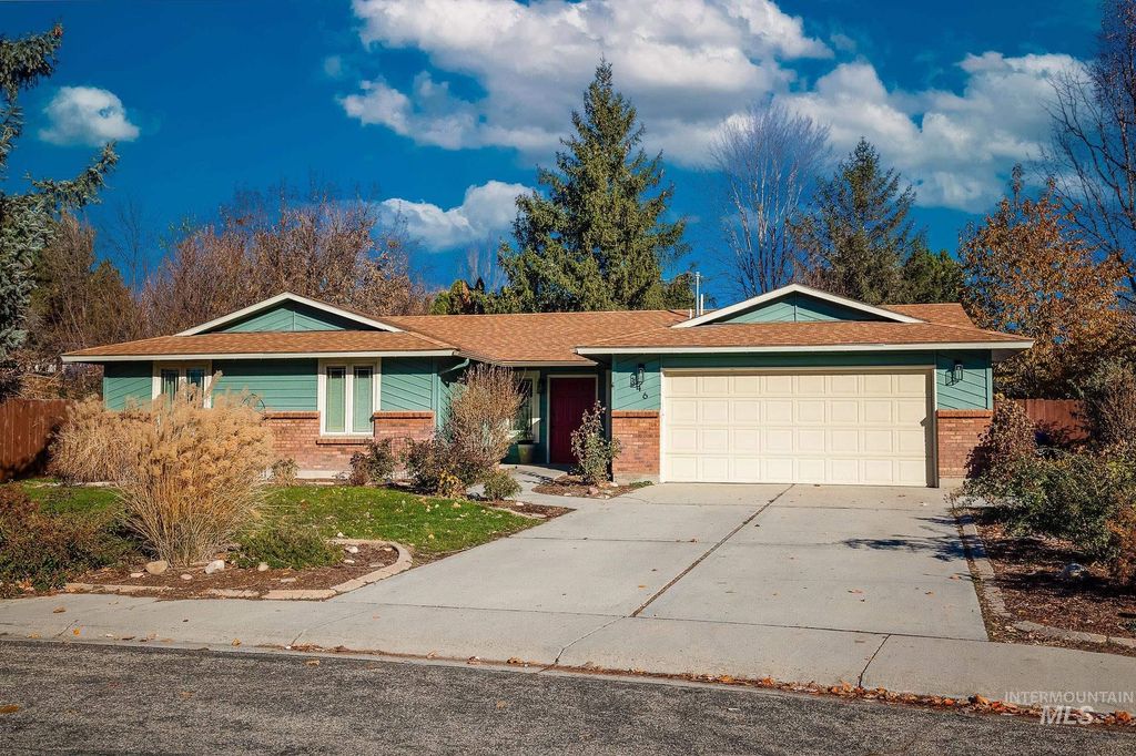 Photo of 346 E Mission Dr, Eagle, ID 83616 (MLS # 98972438)