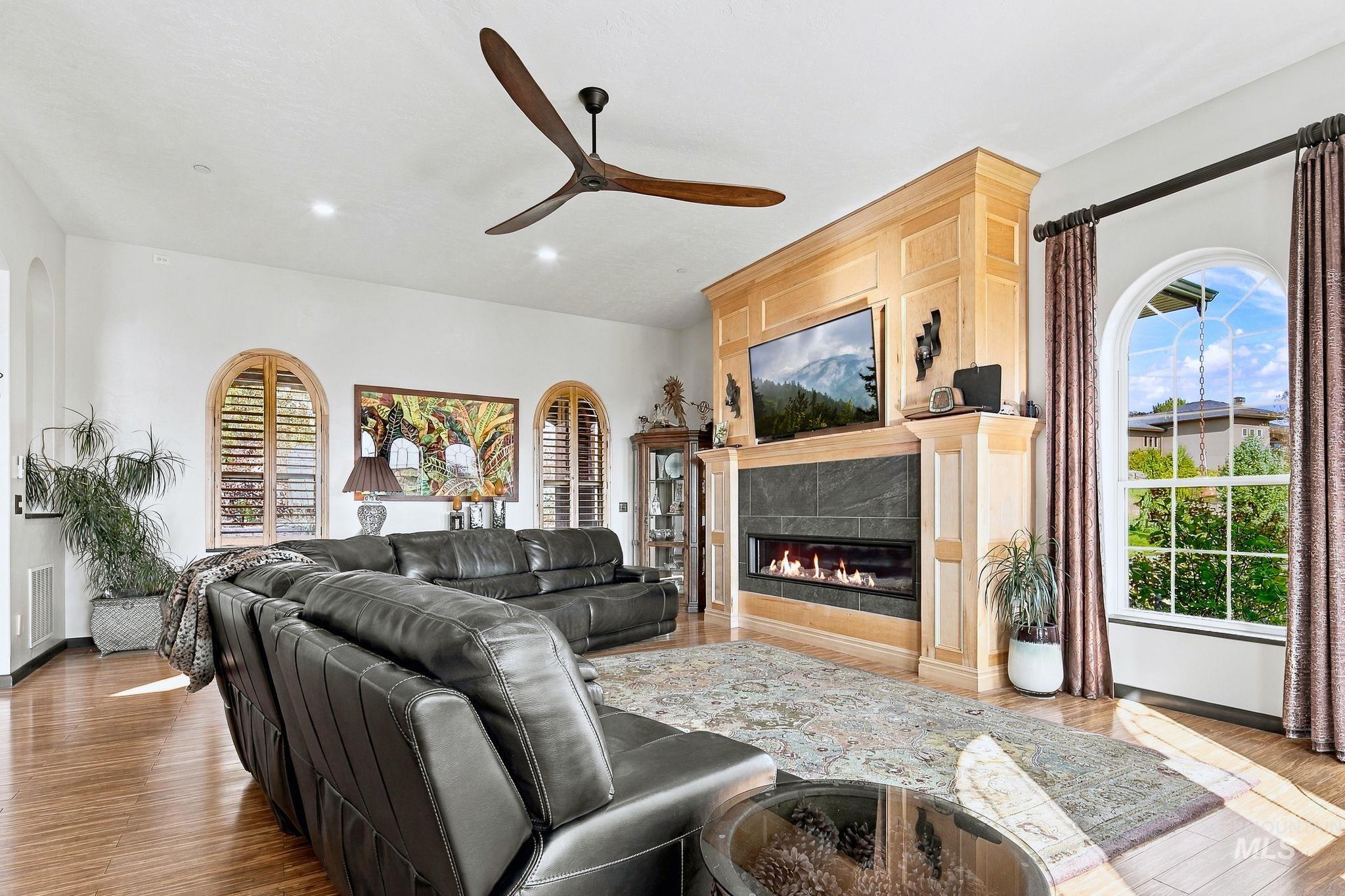 7208 Southern Vista Ct