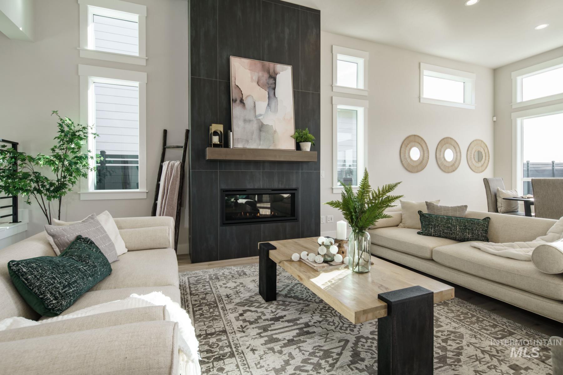 7580 W Old School St