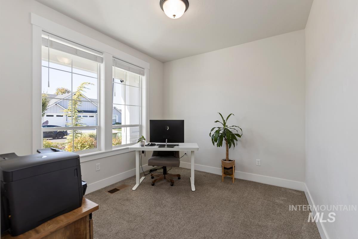 3338 N Whirlwind Ave