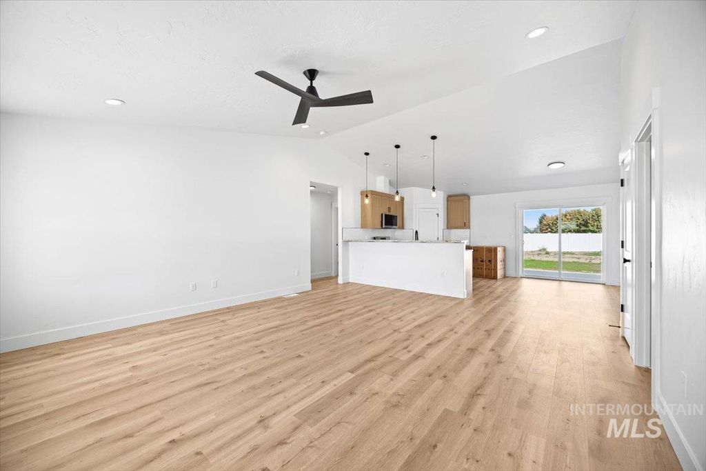 Photo of 2186 Austin, Fruitland, ID 83619 (MLS # 98974238)