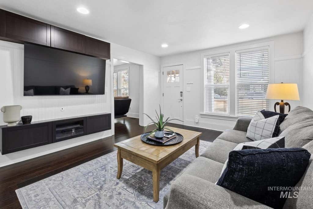 Photo of 1513 N 12th Street, Boise, ID 83702 (MLS # 98994705)