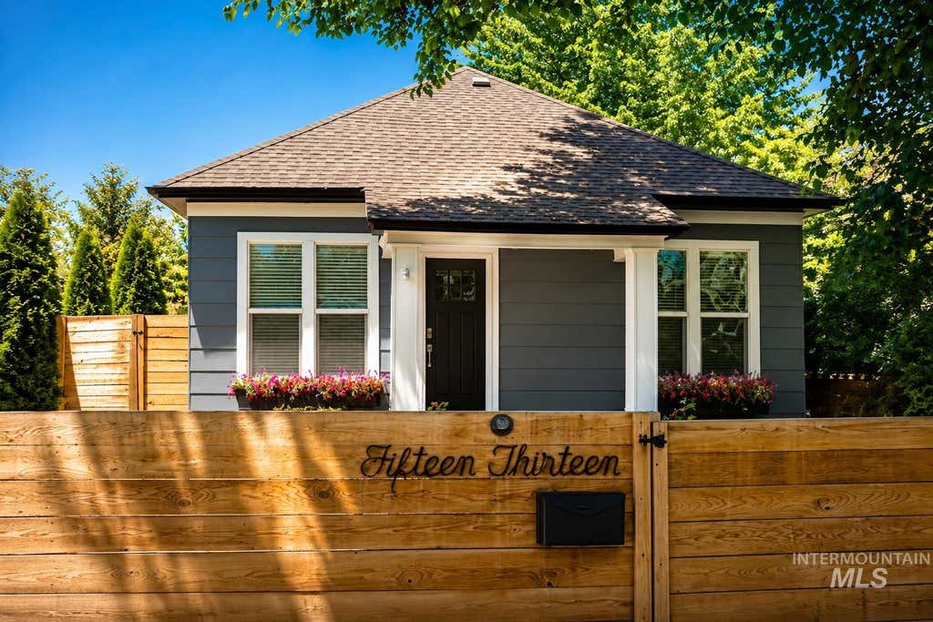 Photo of 1513 N 12th Street, Boise, ID 83702 (MLS # 98994705)