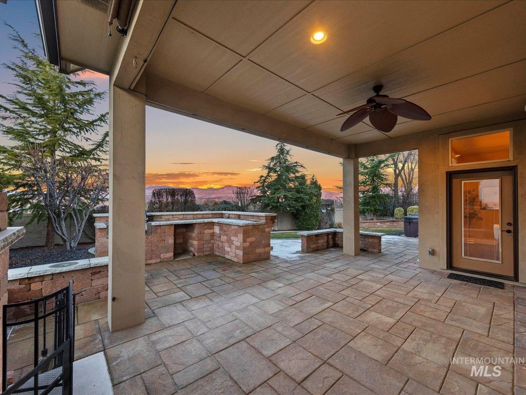 Photo of 4328 W Edgemont St, Boise, ID 83706 (MLS # 98973103)