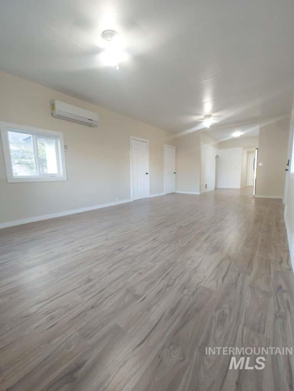 Photo of 1327 Hansen Ave, Burley, ID 83318 (MLS # 98962550)