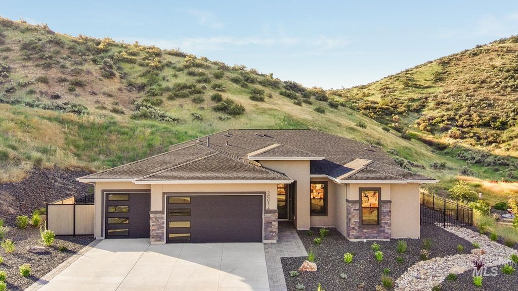 Photo of 20042 N Swire Green Way #459, Boise, ID 83714 (MLS # 98963406)
