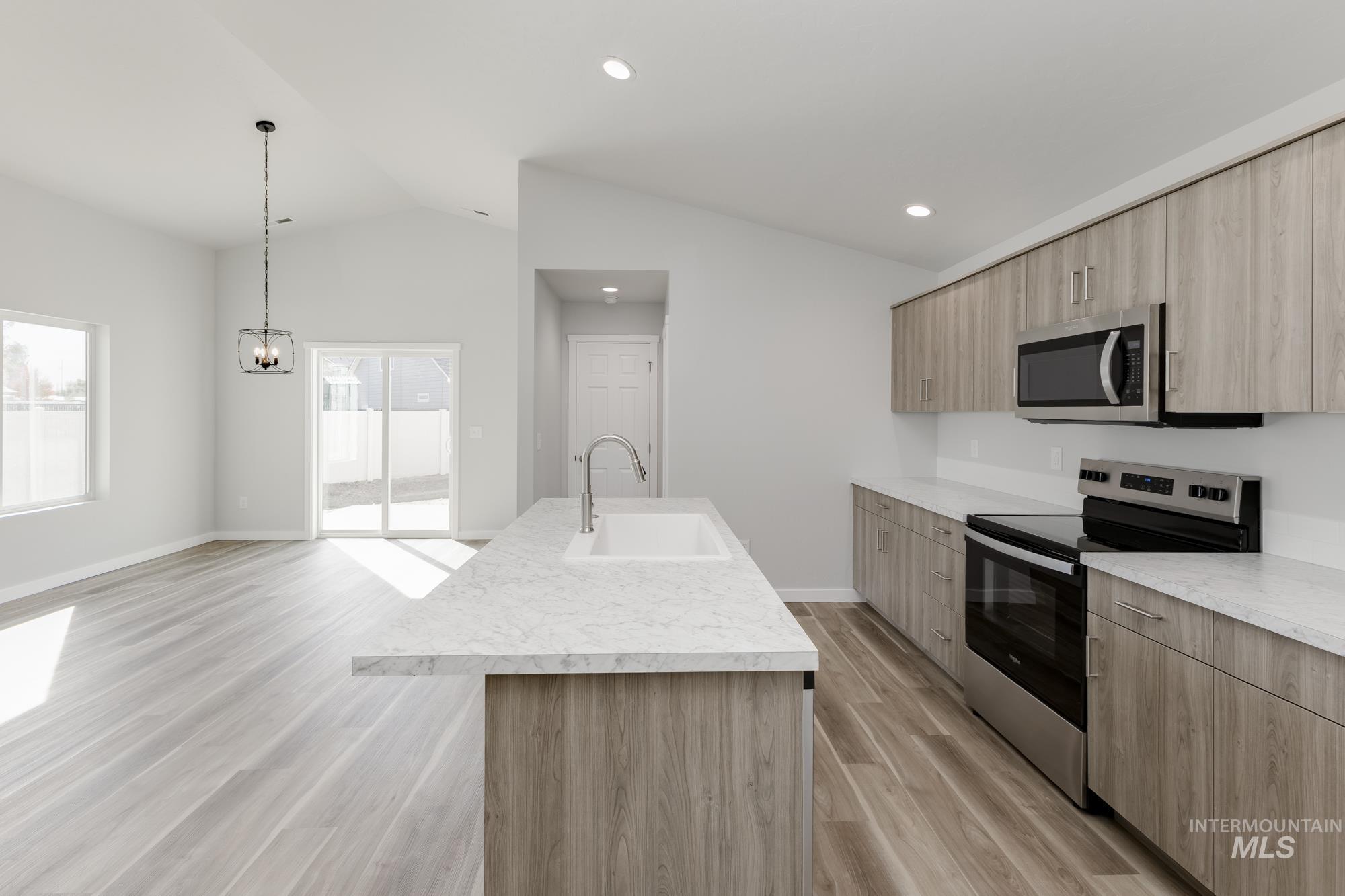 43 S Lancaster Pl