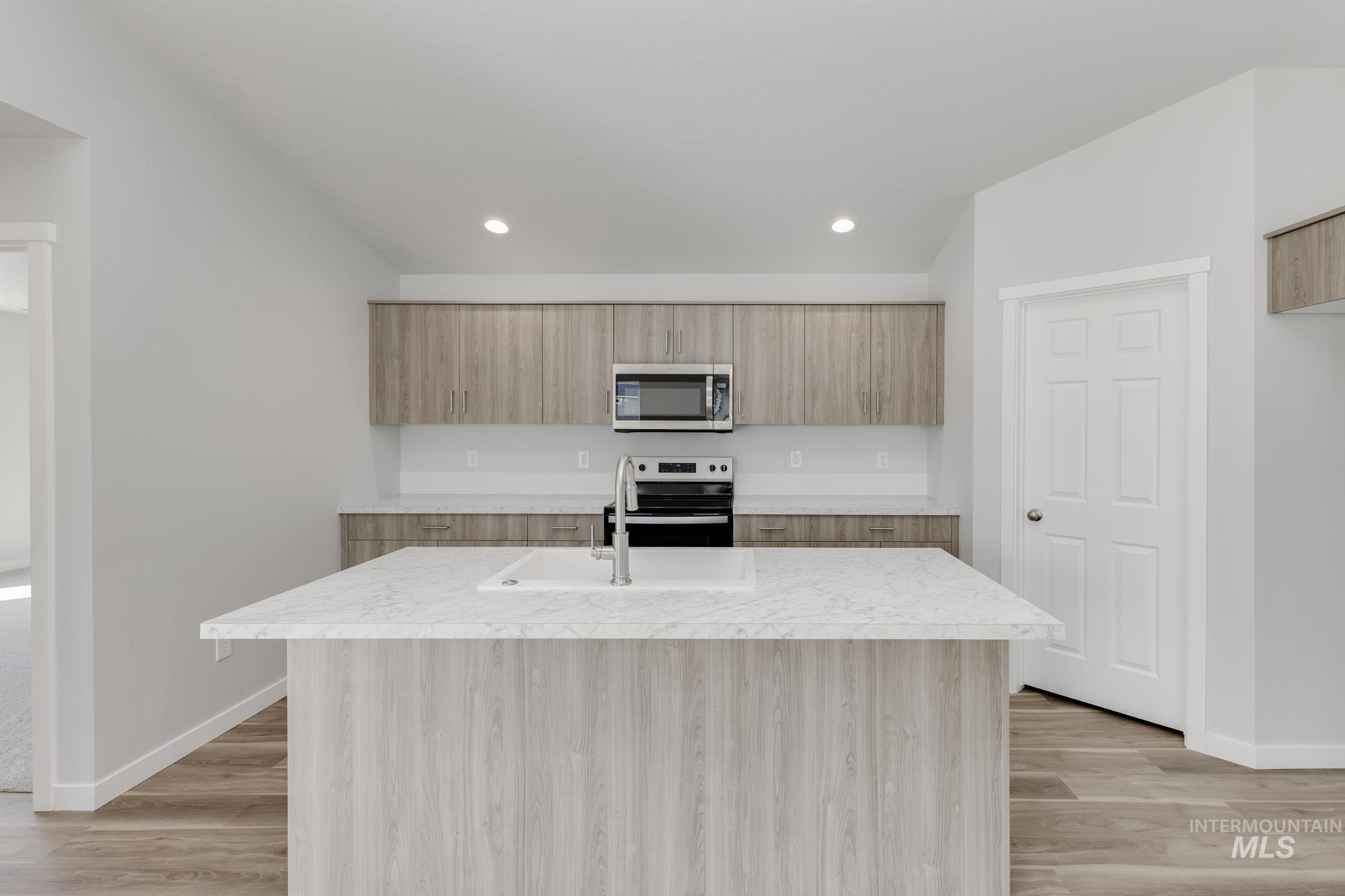 43 S Lancaster Pl