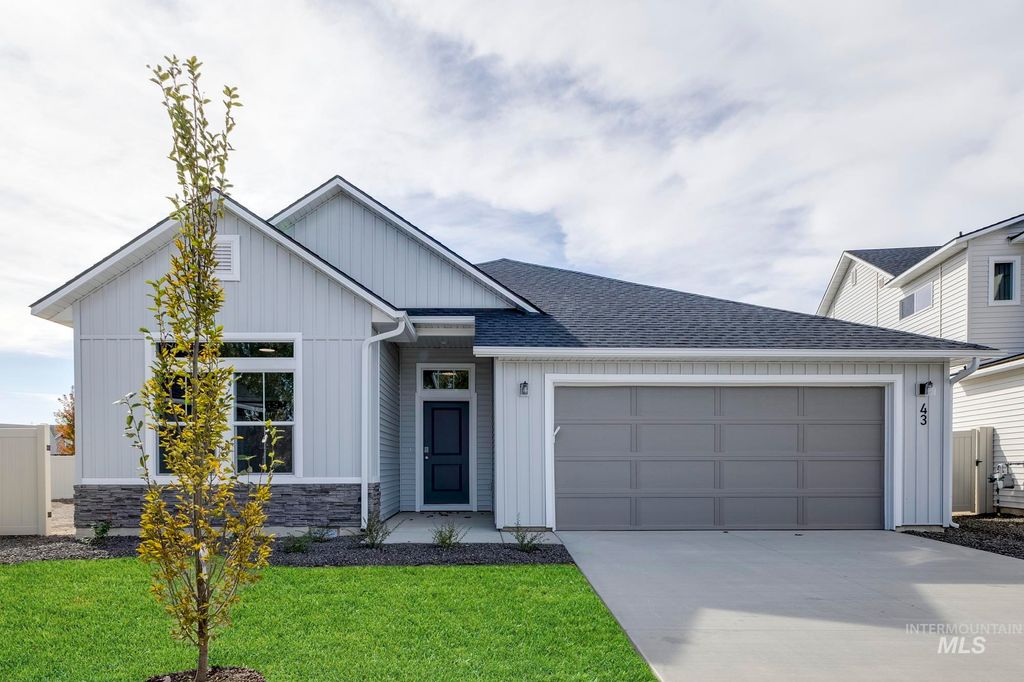 Photo of 43 S Lancaster Pl, Nampa, ID 83651 (MLS # 98965343)