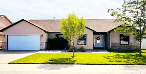 Photo of 1864 Canyon Trail Way, Twin Falls, ID 83301 (MLS # 98987068)