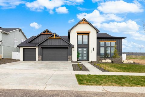 5665 S Snowden Ave. Meridian ID 83642