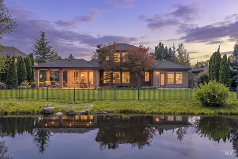 Photo of 568 E Lakebrook Lane, Eagle, ID 83616 (MLS # 98994673)
