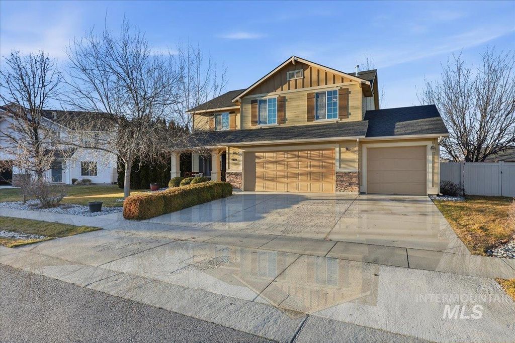 Photo of 2169 Alpine Creek Dr, Fruitland, ID 83619 (MLS # 98974498)