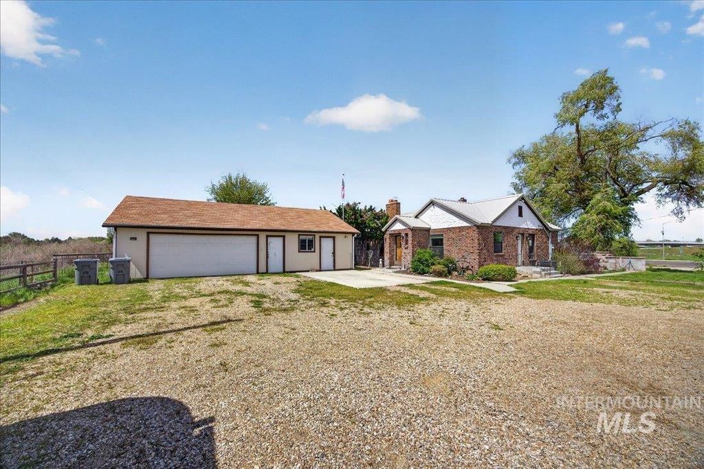 Photo of 1003 Southside Blvd, Nampa, ID 83686 (MLS # 98983318)