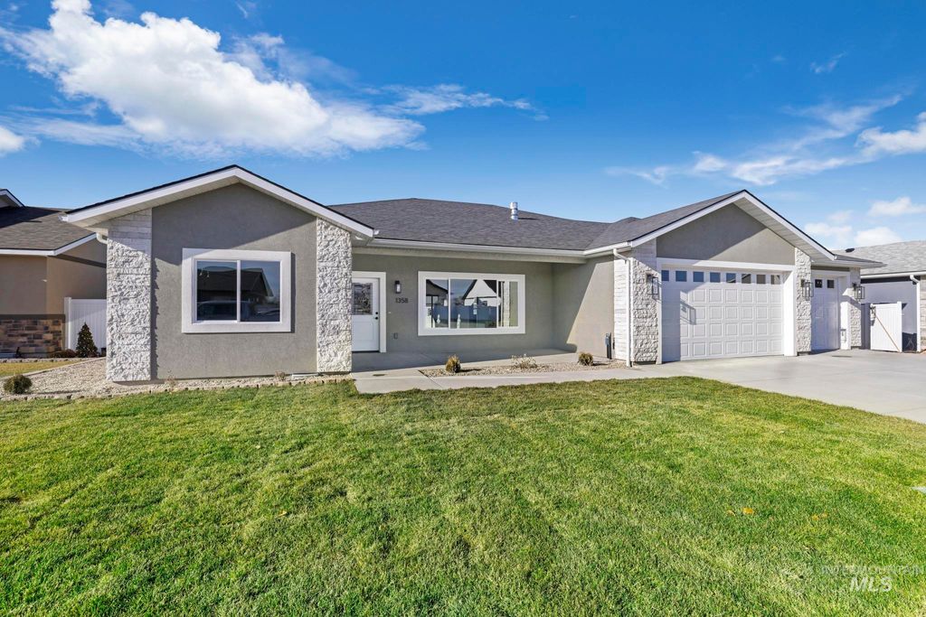 Photo of 1470 Haizlee Way, Twin Falls, ID 83301 (MLS # 98951121)