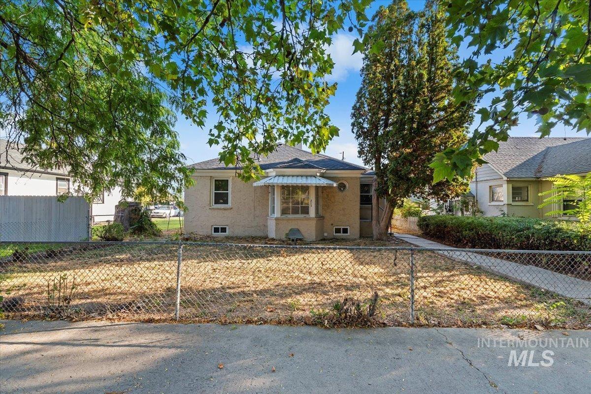 2115 Cleveland Blvd, Caldwell, Idaho image 1