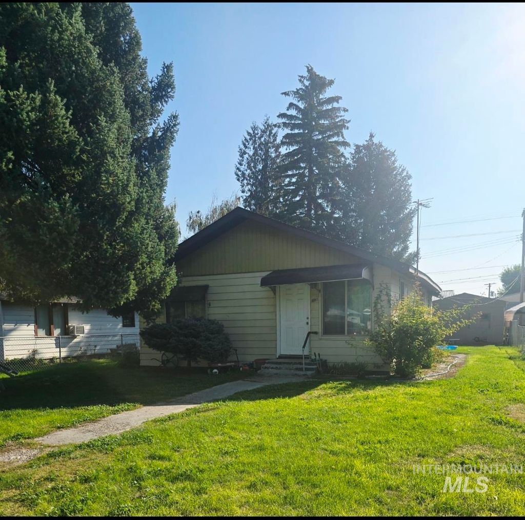Photo of 1051 Almo Ave, Burley, ID 83318 (MLS # 98978420)