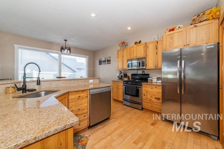 280 E Sunrise Rim Rd