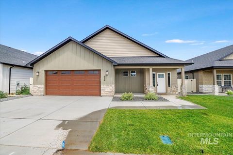 Photo of 534 Falling Leaf Lane, Twin Falls, ID 83301 (MLS # 98921823)