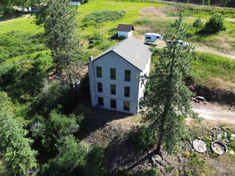 Photo of 162 Friendship Lane, Kamiah, ID 83536 (MLS # 98952381)