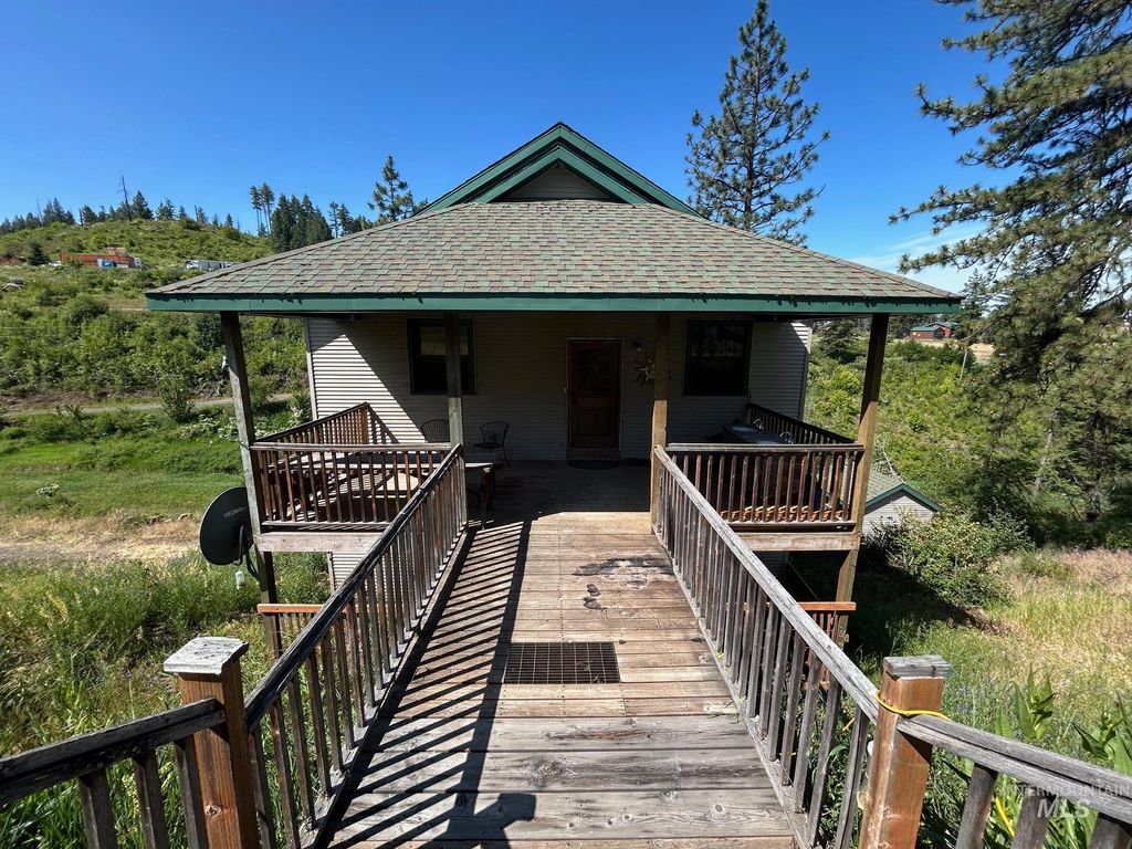 Photo of 162 Friendship Lane, Kamiah, ID 83536 (MLS # 98952381)