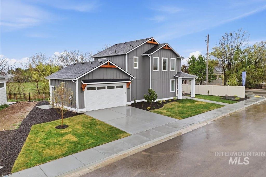 Photo of 1176 S Papuan Way, Kuna, ID 83634 (MLS # 98985632)
