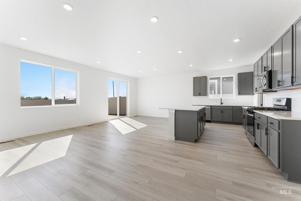 Photo of 862 E Exploration Dr, Kuna, ID 83634 (MLS # 98965400)