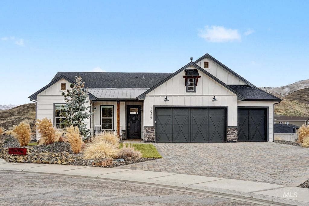 Photo of 18357 N Burnt Car Way, Boise, ID 83714 (MLS # 98975355)