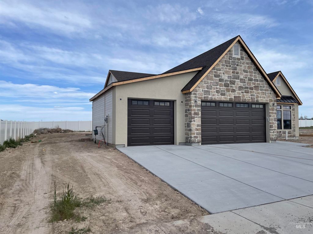Photo of 640 Full Moon Way, Twin Falls, ID 83301 (MLS # 98985680)