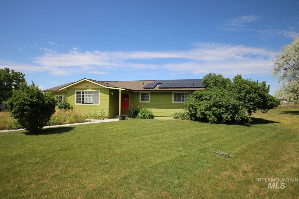 Photo of 10750 W Fox Brush Dr, Boise, ID 83709 (MLS # 98990662)