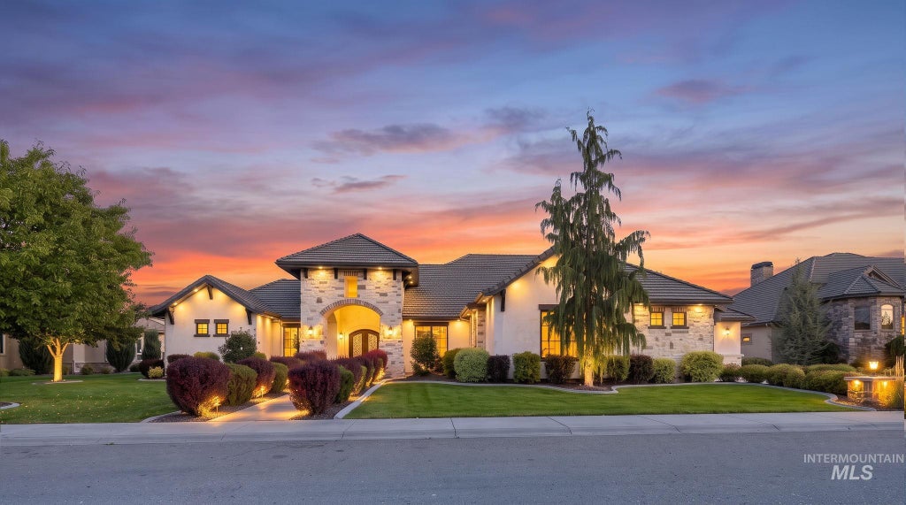 Photo of 1410 W Sherington Ct, Eagle, ID 83616 (MLS # 99001146)