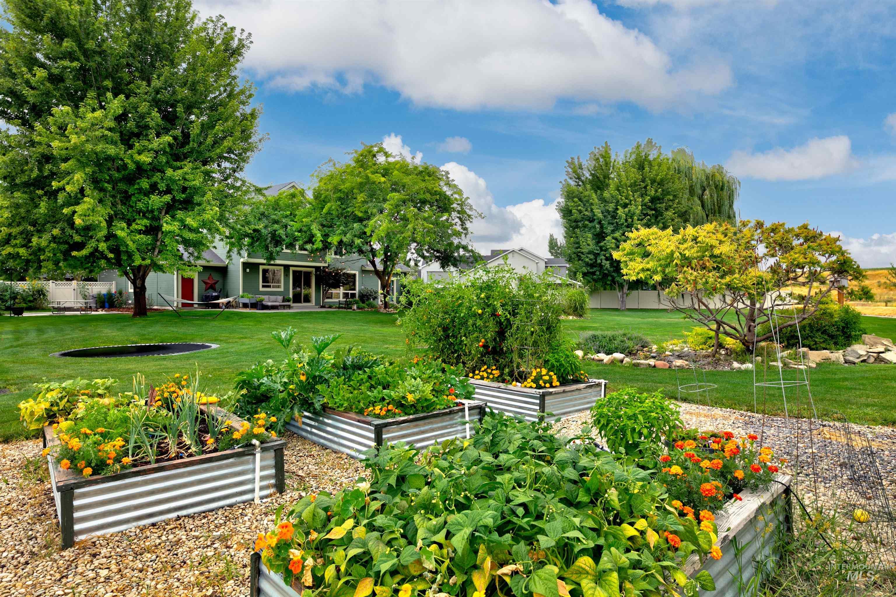 1962 N Spring Hollow Place