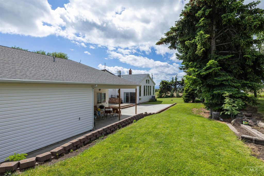 Photo of 802 Foster Ave, CottonWood, ID 83522 (MLS # 98989694)