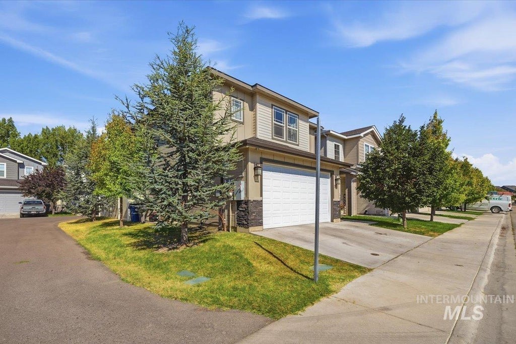 Photo of 2012 W Bella Lane, Nampa, ID 83651 (MLS # 99000687)