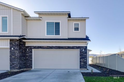 Photo of 109 Bighorn St, Horseshoe Bend, ID 83629 (MLS # 98965240)
